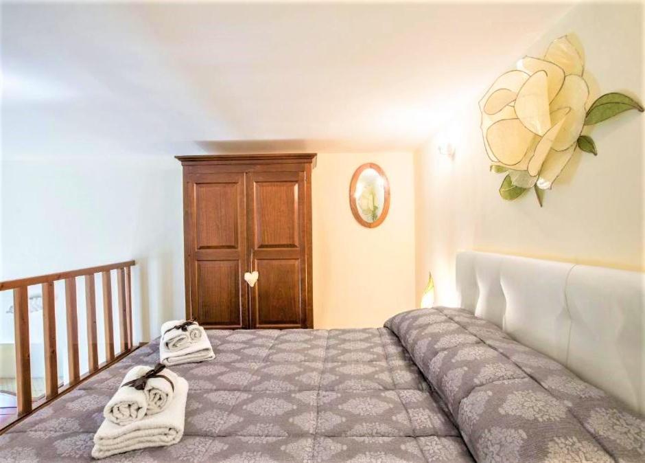 Charming Suite Cavour Heart Of Флоренция Экстерьер фото