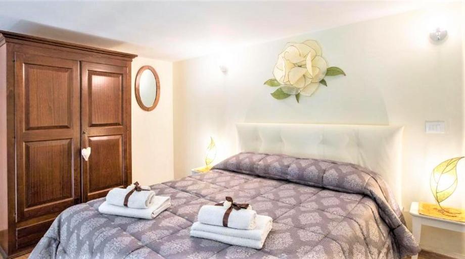 Charming Suite Cavour Heart Of Флоренция Экстерьер фото