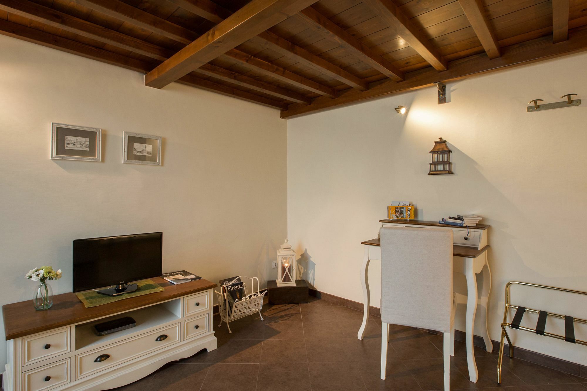 Charming Suite Cavour Heart Of Флоренция Экстерьер фото