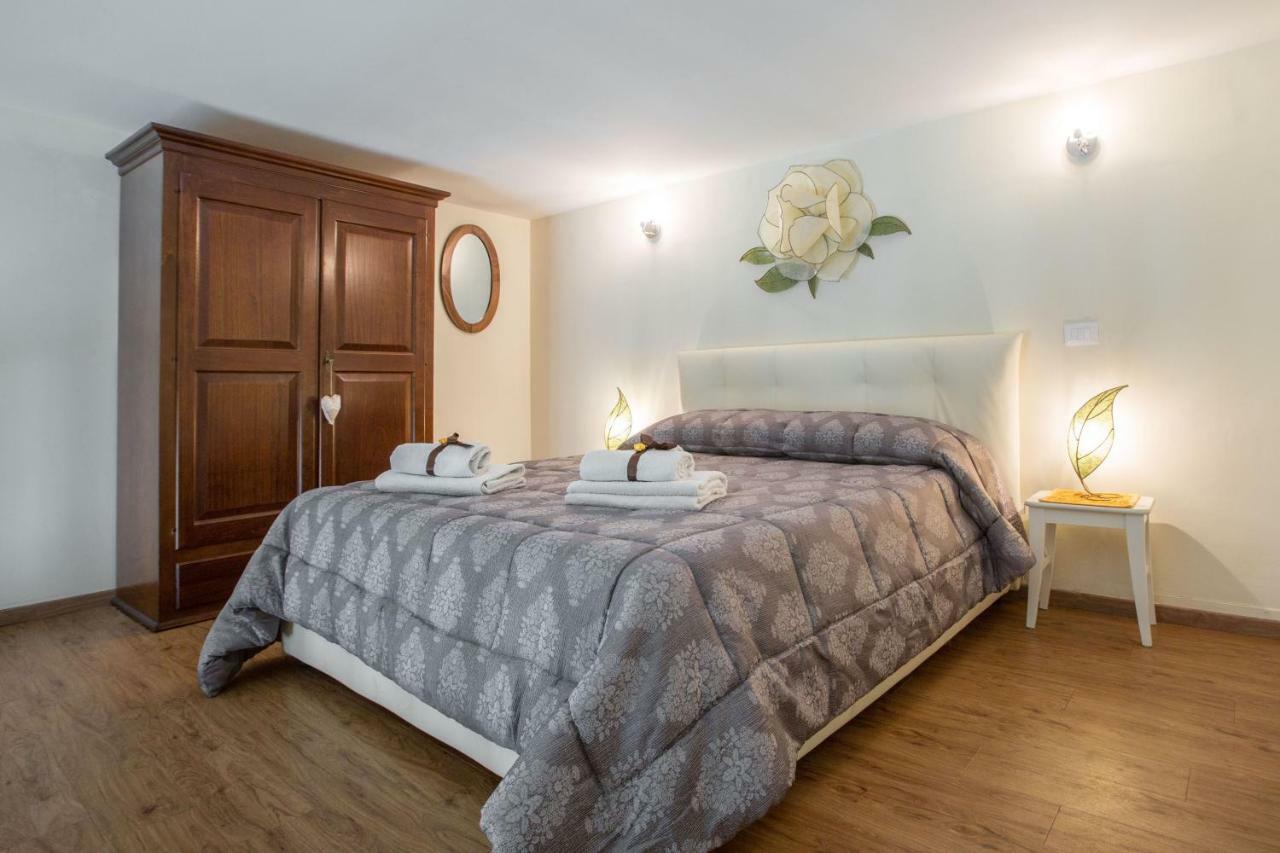 Charming Suite Cavour Heart Of Флоренция Экстерьер фото