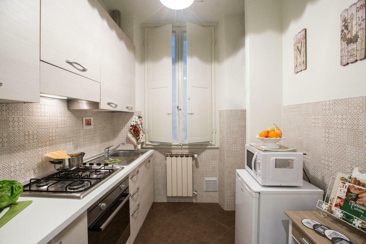 Charming Suite Cavour Heart Of Флоренция Экстерьер фото