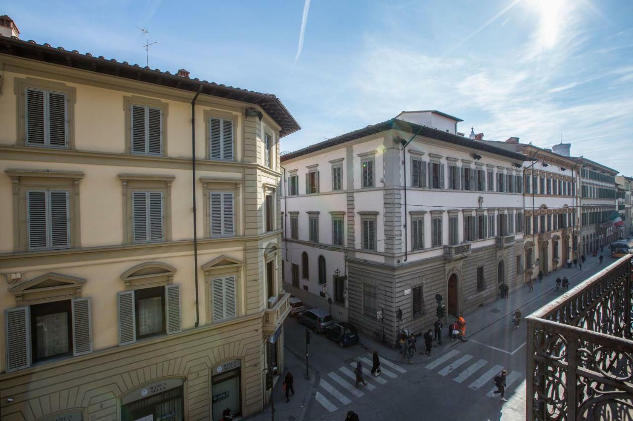 Charming Suite Cavour Heart Of Флоренция Экстерьер фото